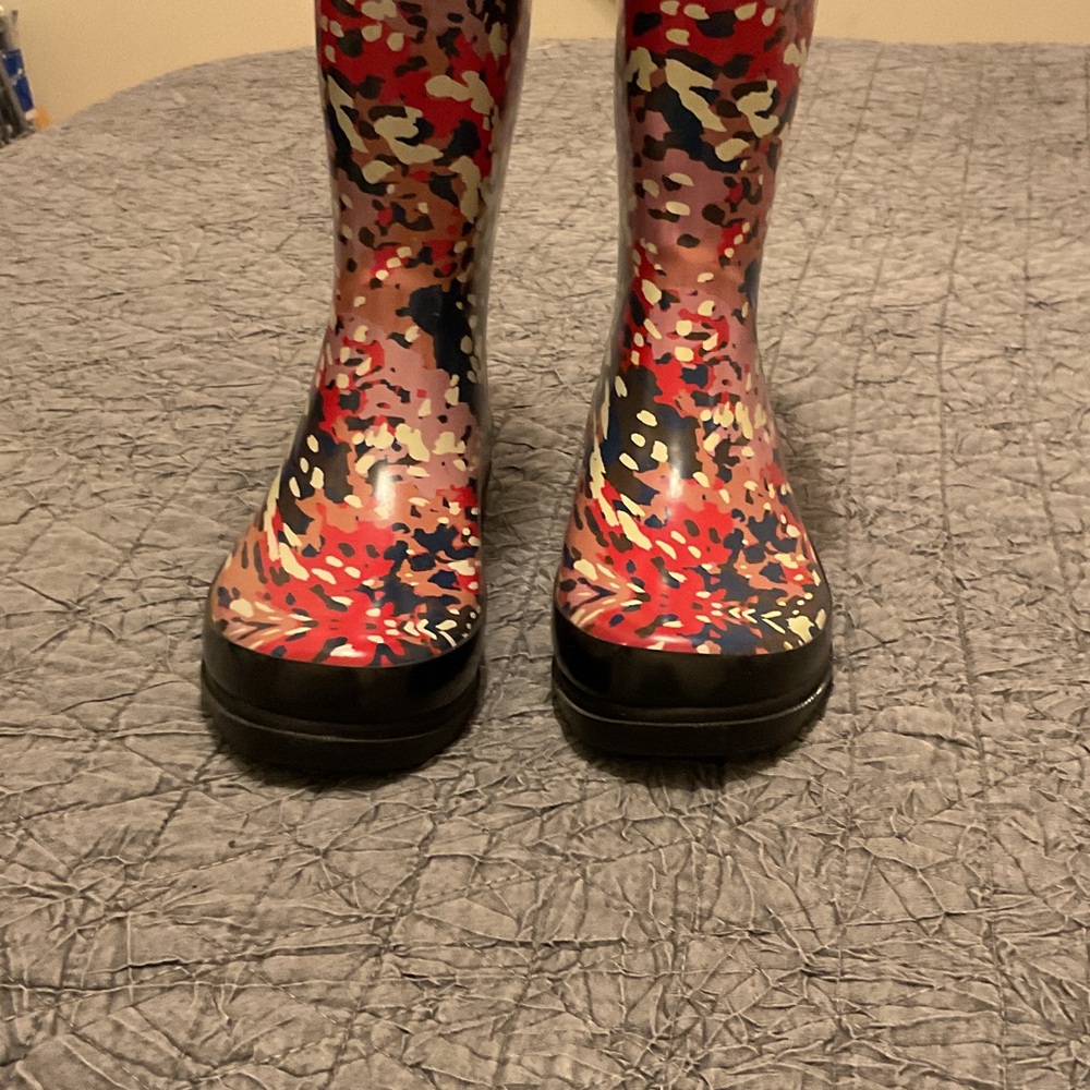 Colorful Patterned Rain Boots - Picture 7 of 10